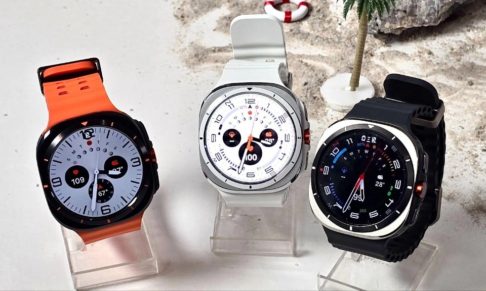 <p>Galaxy Watch Ultra, Smartwatch Kuat Untuk Kegiatan Ekstrem</p>