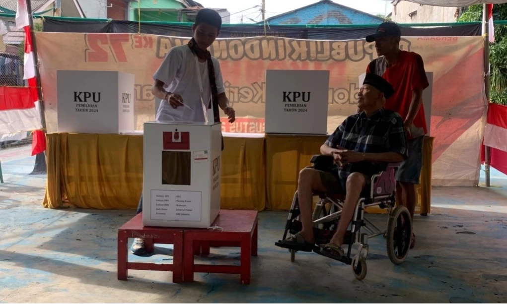 <p>Perludem: Pilkada Sumut Dan Jateng Diwarnai Mobilisasi Aparatur Negara</p>