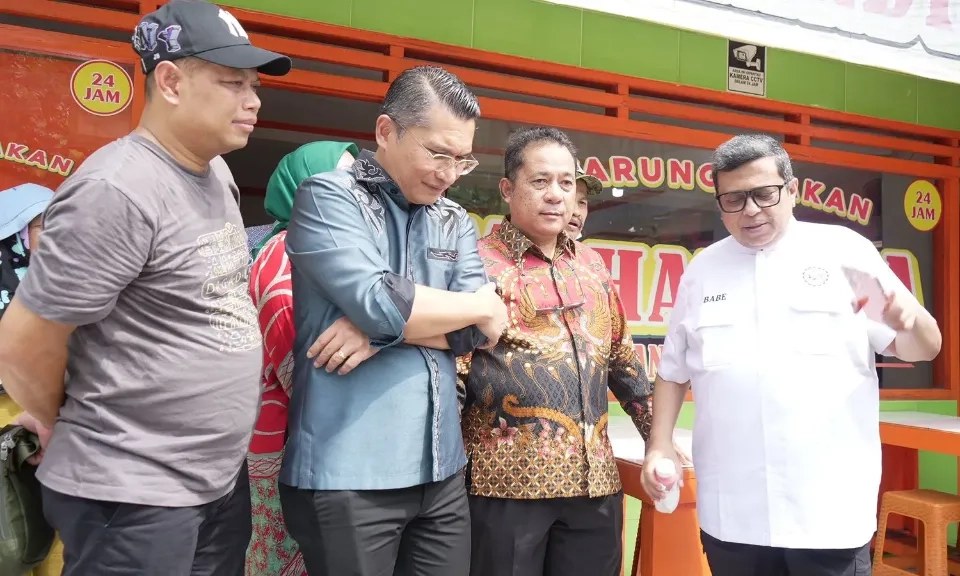 <p>BPJPH Dorong Seluruh Warteg Ajukan Sertifikat Halal</p>