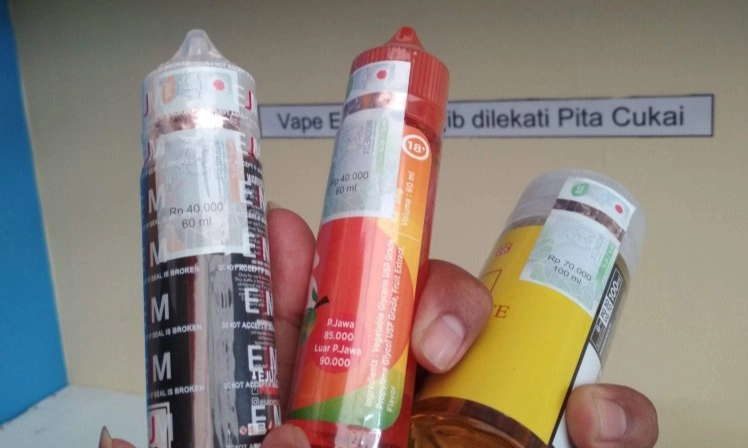 <p>Pemasaran Masif Hambat Pengendalian Rokok Elektronik</p>