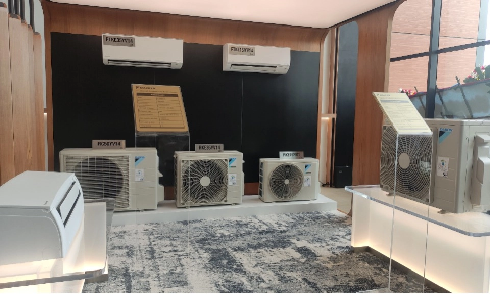<p>Investasi Rp3,3 T, Daikin Indonesia Resmi Bangun Pabrik AC <i id="isPasted">Full-Scale&nbsp;</i></p>