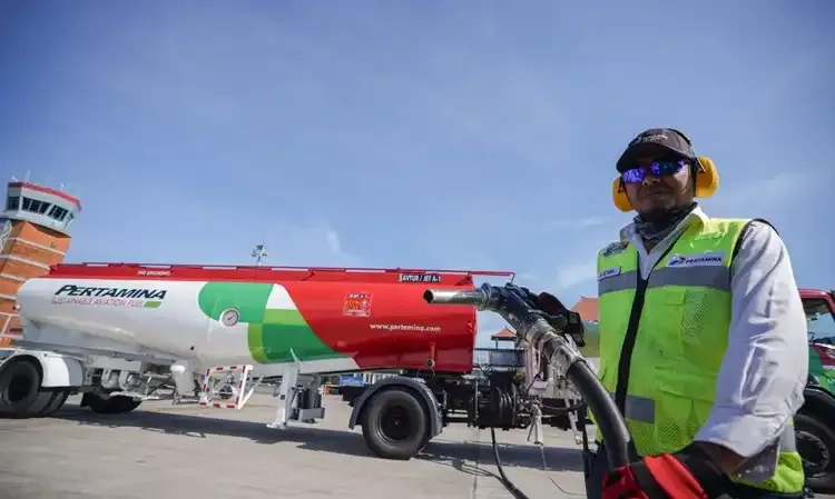 <p id="isPasted">Kembangkan <em>Green Fuel</em>, KPI Bakal Olah Minyak Jelantah Di Kilang Cilacap</p>