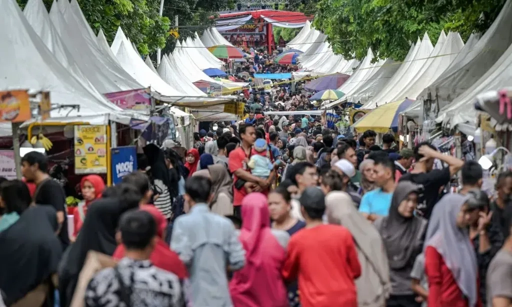 <p>DKI Gelar Pasar Malam Bina dan QRISMas Bazar di Jakarta</p>