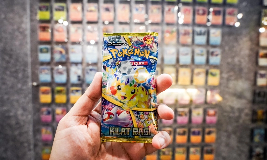 <p>Berburu Kartu Langka Di Pokemon Festival 2024 </p>