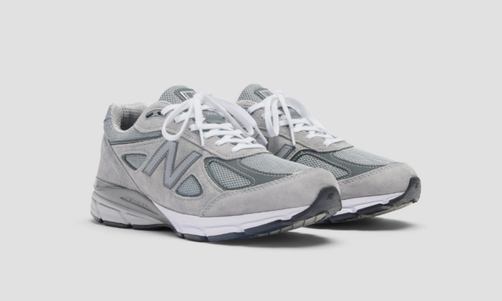 <p>New Balance Hadirkan Rekomendasi <em>Sneaker</em> Sebagai Kado Akhir Tahun</p>