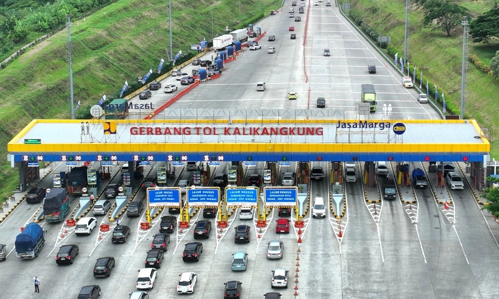 <p id="isPasted">Arus Balik Libur Natal, PT JTT Berlakukan Potongan Tarif 10%</p>