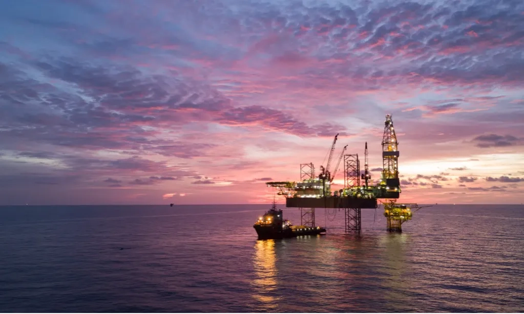 <p id="isPasted">Harga Minyak Mentah Stabil Di Tengah Berbagai Risiko</p>