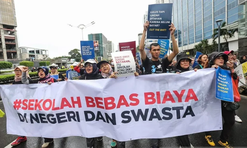 <p>Perda Sekolah Swasta Gratis Di Jakarta Ditargetkan Rampung Akhir Januari</p>