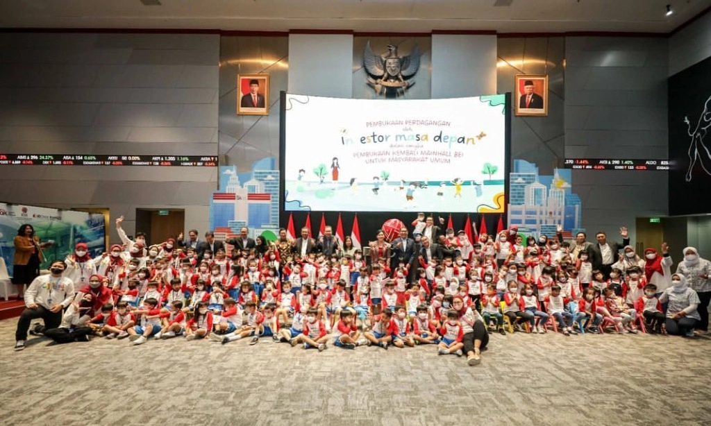 <p dir="ltr" id="isPasted">OJK-Menko PMK Segera Rapat Soal Pasar Modal Masuk Kurikulum SD</p>