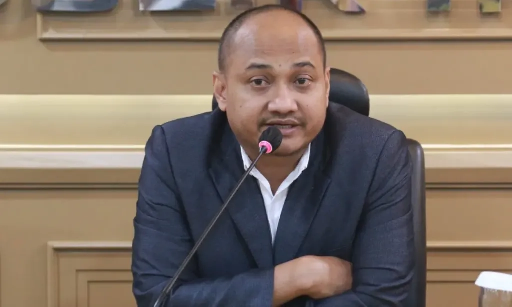 <p>Penambahan Masa Reses DPD RI Dipertanyakan</p>