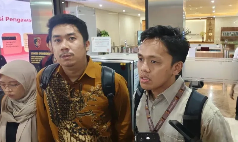 <p>ICW Laporkan Kasus Doksing Ke Bareskrim Polri</p>