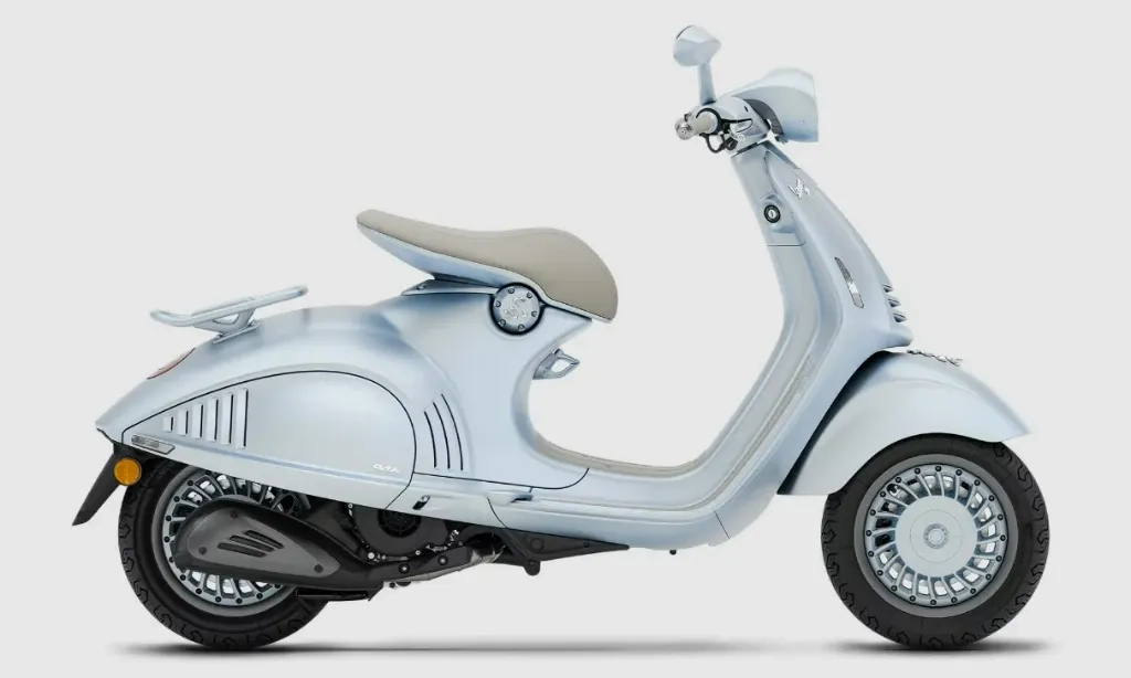 <p>Vespa 946 Snake, Edisi Terbatas Hadir Untuk Tahun Ular</p>