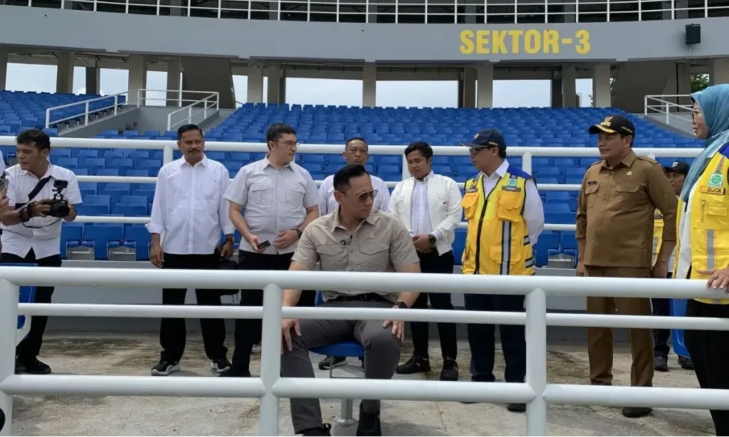 <p>AHY: Renovasi Sejumlah Stadion Di Jatim Demi Penuhi Standar FIFA</p>