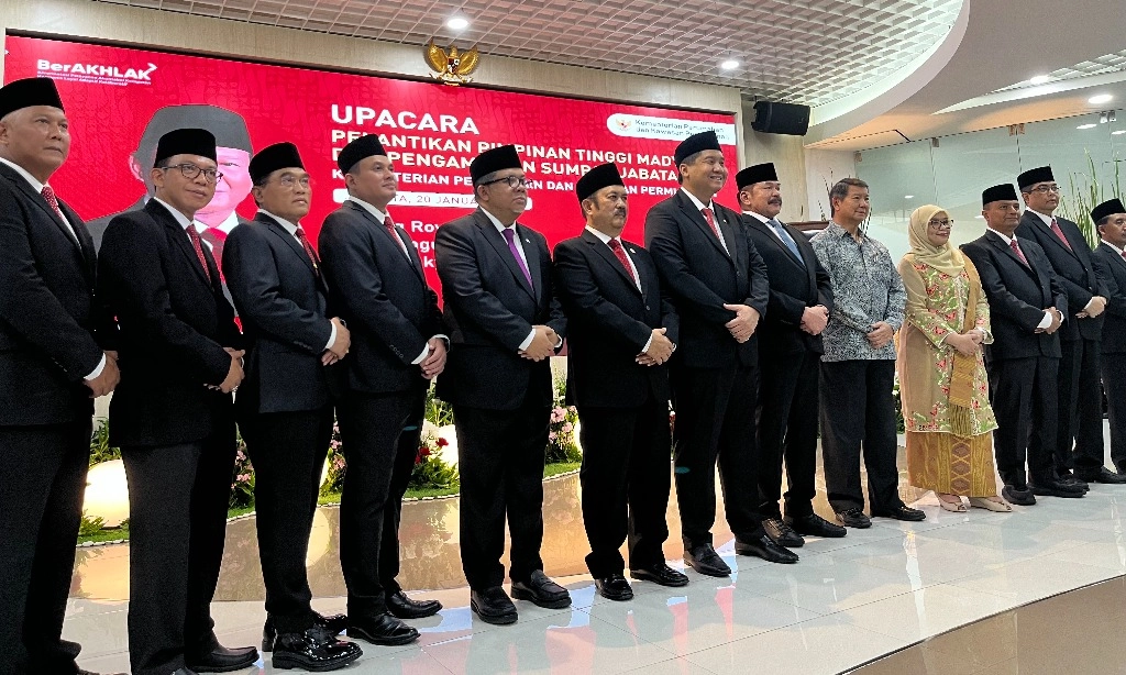 <p>Menteri PKP Lantik 8 Pejabat Tinggi Madya</p>