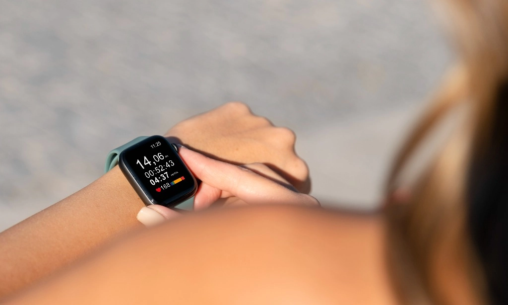 <p>Waspada Kandungan Kimia Berbahaya Dari Tali <em id="isPasted">Smartwatch</em></p>