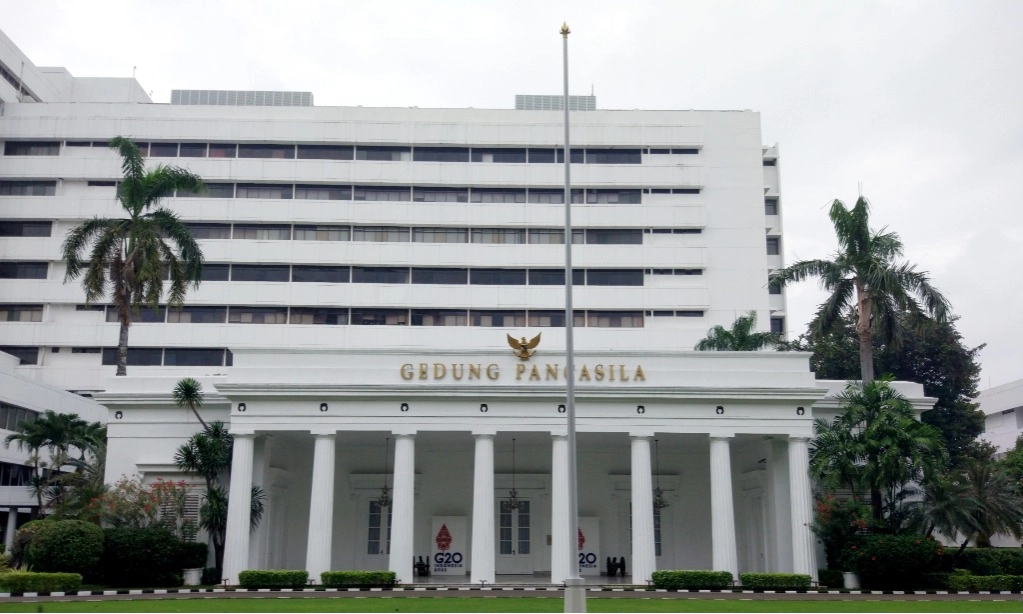 <p>Kemenlu Tolak Pengungsi Gaza Pindah ke Indonesia</p>