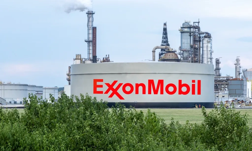 <p>ExxonMobil Investasi US$10 Miliar Untuk CCS Dan Petrokimia Di Selat Sunda</p>