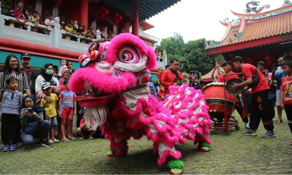 <p>Meriahkan Imlek, TMII Gelar Festival Pecinan</p>