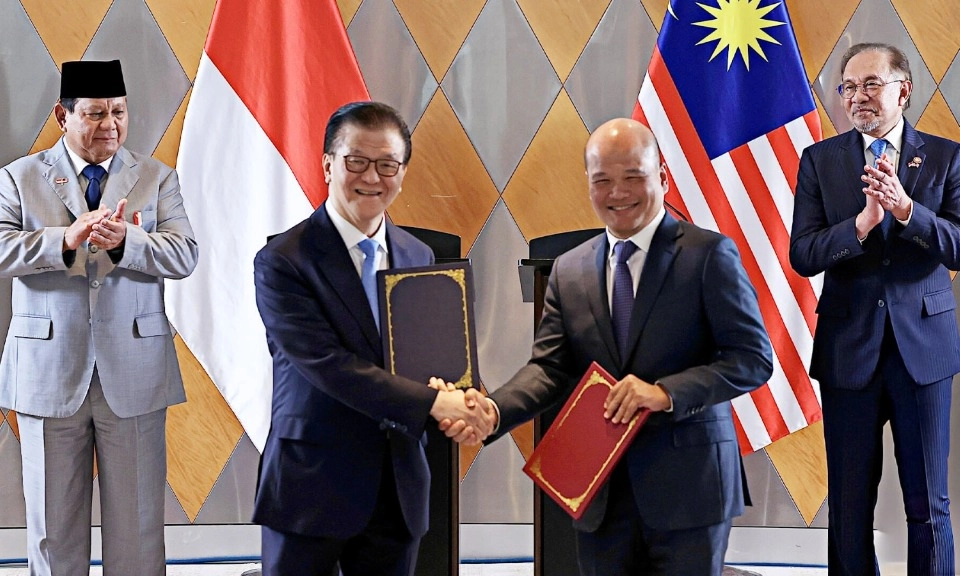 <p id="isPasted">Axiata Group dan Sinar Mas Sepakati Dua Nota Kesepahaman Kolaborasi</p>