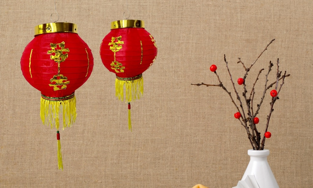 <p>Dekorasi Wajib Sarat Makna Saat Perayaan Imlek</p>