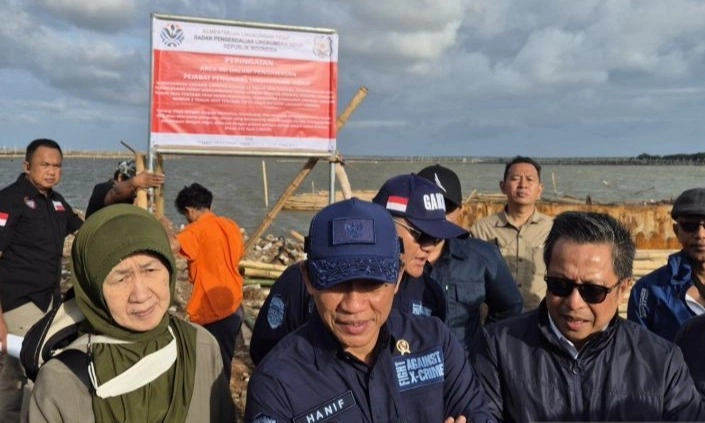 <p>KLH Segel Area Reklamasi Pal Jaya</p>