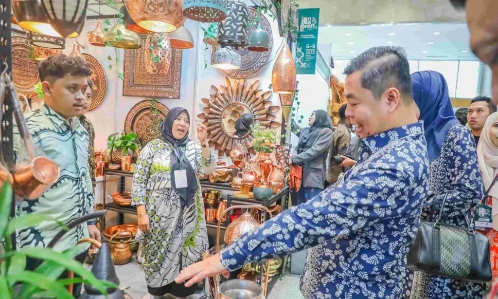 <p>Pemprov DKI Yakin Produk Jakpreneur Bisa Bersaing Di INACRAFT 2025</p>