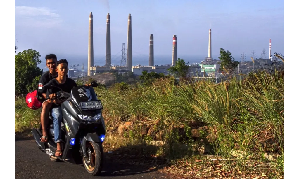 <p id="isPasted">Pengamat: EBT di Indonesia Belum Siap, Mustahil Pensiunkan PLTU Batu Bara</p>