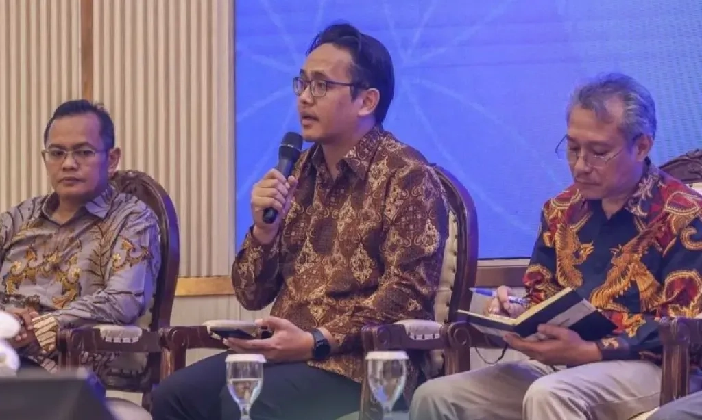 <p>Kemdiktisaintek Sokong Industri Dirgantara Lewat Penguatan Ekosistem Riset</p>