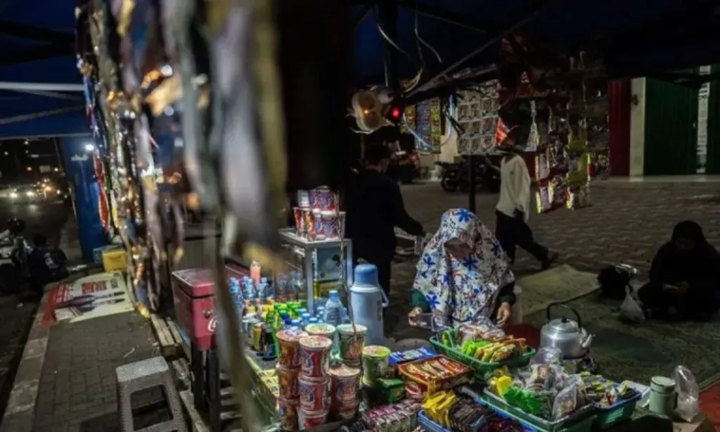 <p>Normalisasi Nataru, BI: Kinerja Penjualan Eceran Januari Kontraksi 4,8%</p>