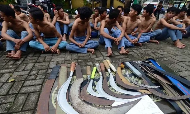 <p>Catat! Ada Sanksi Pidana Buat Pelaku Tawuran Di Bawah Umur</p>