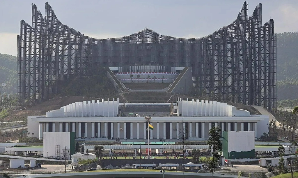 <p>OIKN: Enam Bank pelopor Ditargetkan Beroperasi di IKN pada 2026</p>