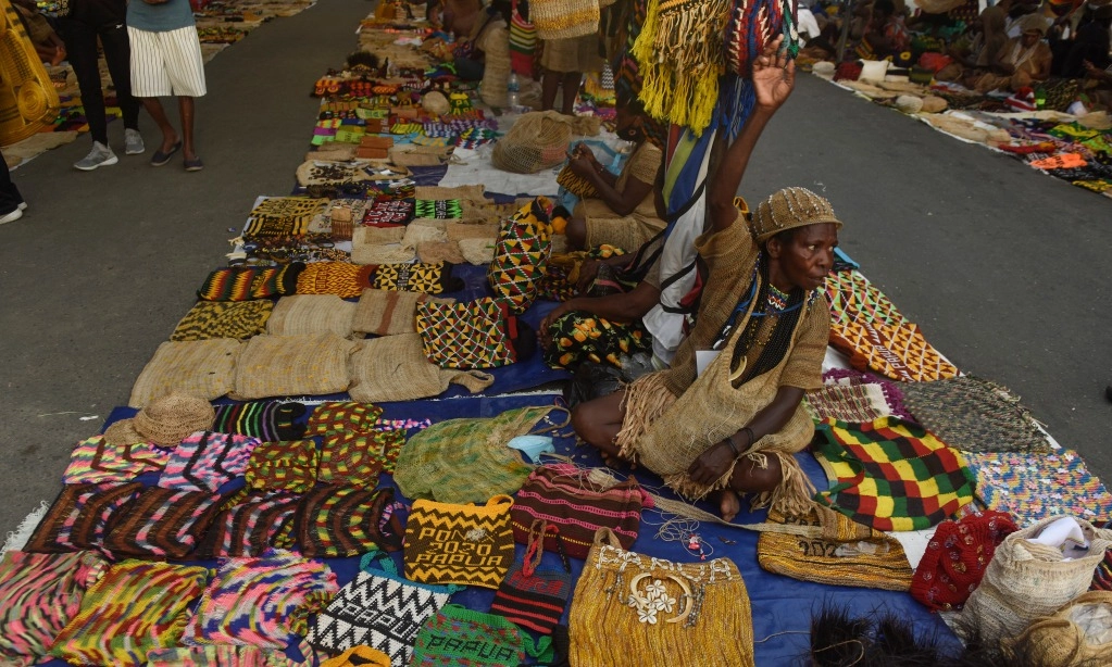 <p>Pemerintah Jayawijaya Dorong Penggunaan Noken Sebagai Tas Belanja Pengganti Plastik</p>