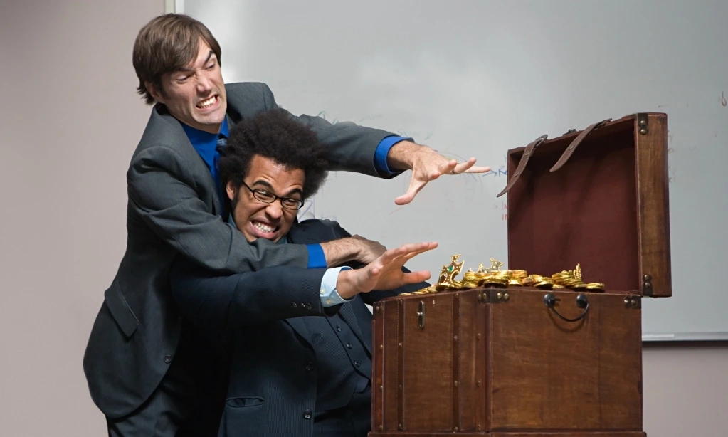 <p id="isPasted">Mengenal Peribahasa&nbsp;<em>Homo Homini Lupus</em></p>