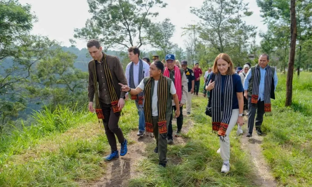 <p>RI-Norwegia Sepakat Program Kehutanan Bisa Beriringan Dengan Kegiatan Ekonomi</p>