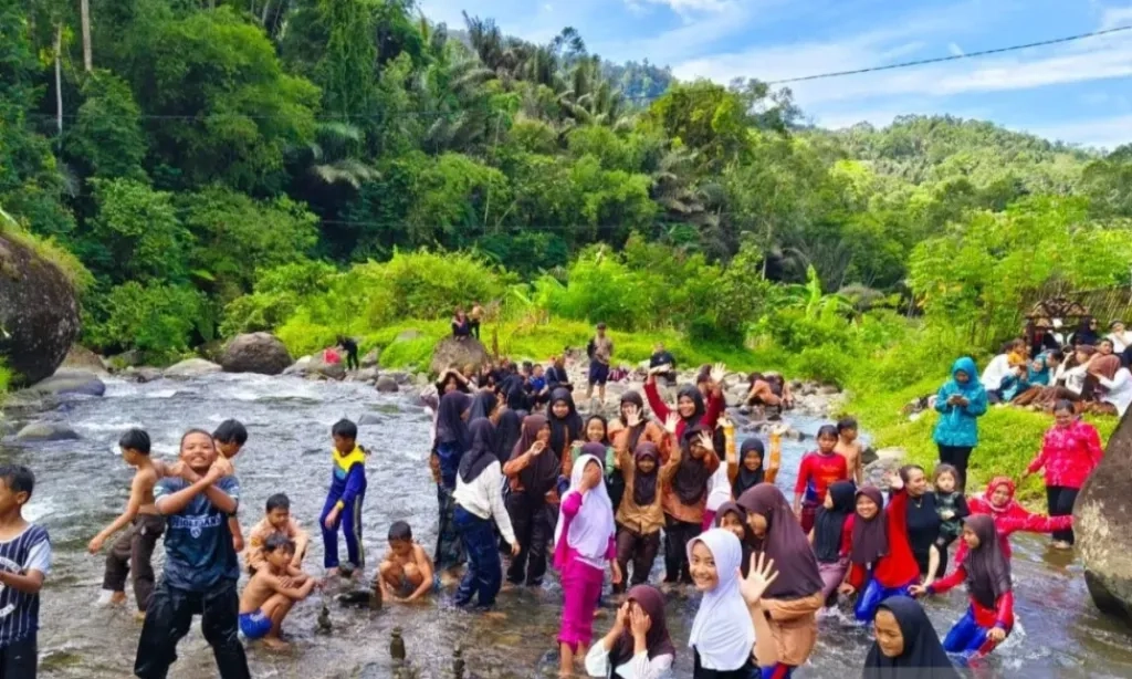 <p>Pemkab Cianjur Masukkan Kegiatan Budaya Dalam Kalender Wisata Tahunan</p>