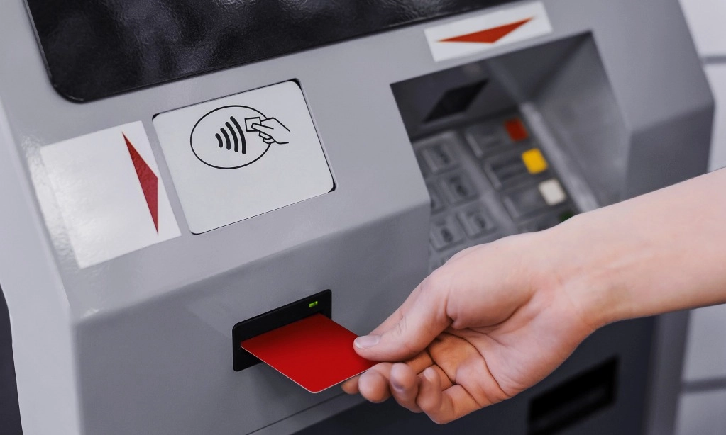 <p>CfDS UGM Sebut Jual Beli Rekening Marak Terjadi</p>