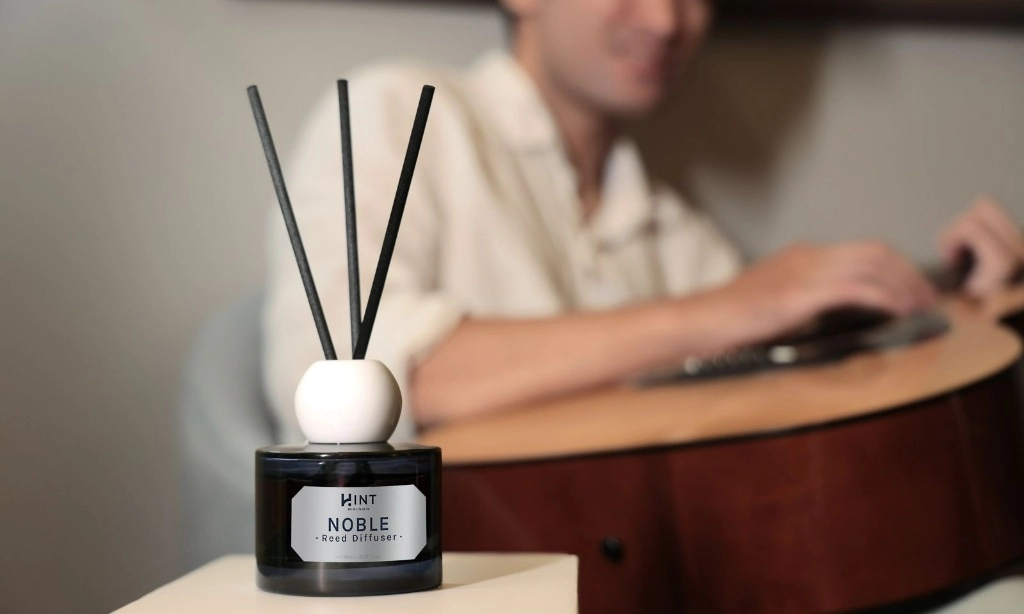 <p id="isPasted">Sambut Ramadan, HINT Luncurkan Varian Baru Noble Maison Reed Diffuser</p>