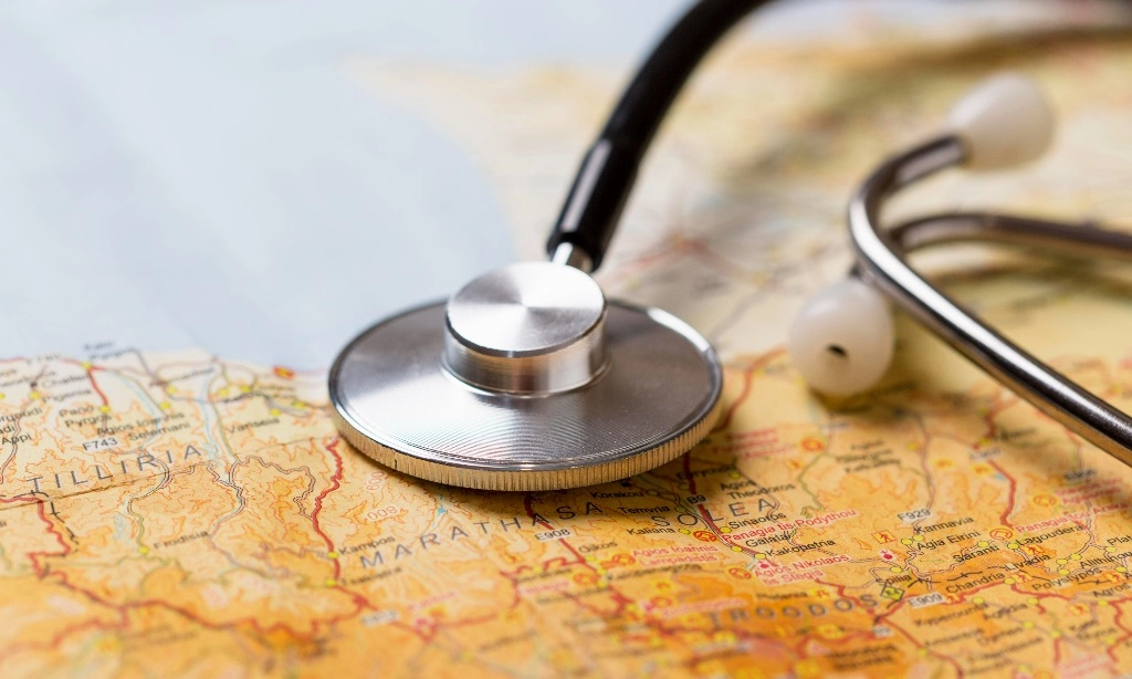 <p>FIKKIA Unair Banyuwangi Buka Peluang Karier Dokter Bidang <em id="isPasted">Travel Medicine</em>&nbsp;</p>