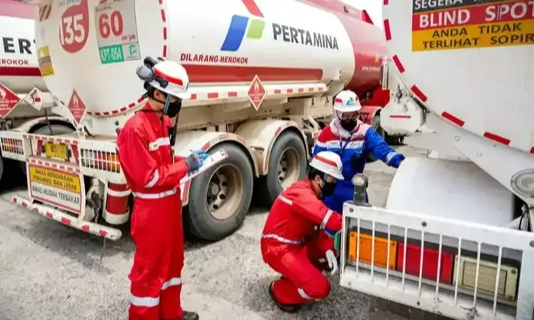 <p>Pertamina Akan Sediakan Mobil Tangki di Jalur Mudik Lebaran</p>