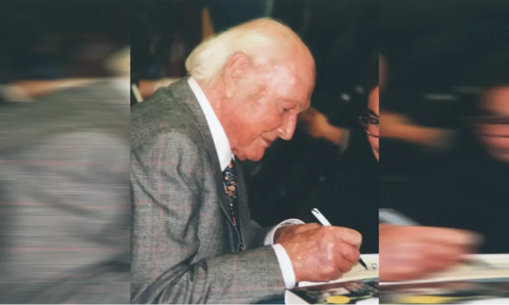 <p>Heinrich Harrer, Penjejak Pertama Puncak Carstensz Pyramid&nbsp;</p>