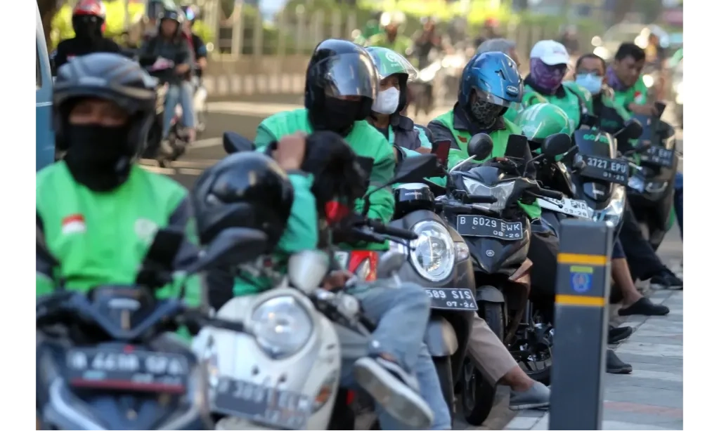 <p>KSPI Tawarkan Opsi Formulasi THR Bagi Pengemudi Ojol</p>