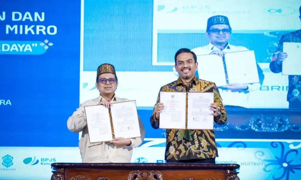 <p>Haikal Hasan: Sertifikasi Halal Jadi Tameng UMKM Hadapi Persaingan</p>