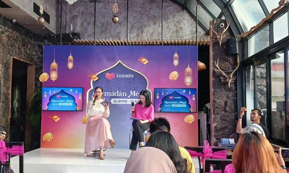 <p>Daya Beli Menurun, Ini Strategi Lazada Tingkatkan Penjualan di Bulan Ramadan</p>