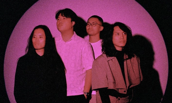 <p><em id="isPasted">Made to Believe,&nbsp;</em>Album Kedua LOVE IS</p>