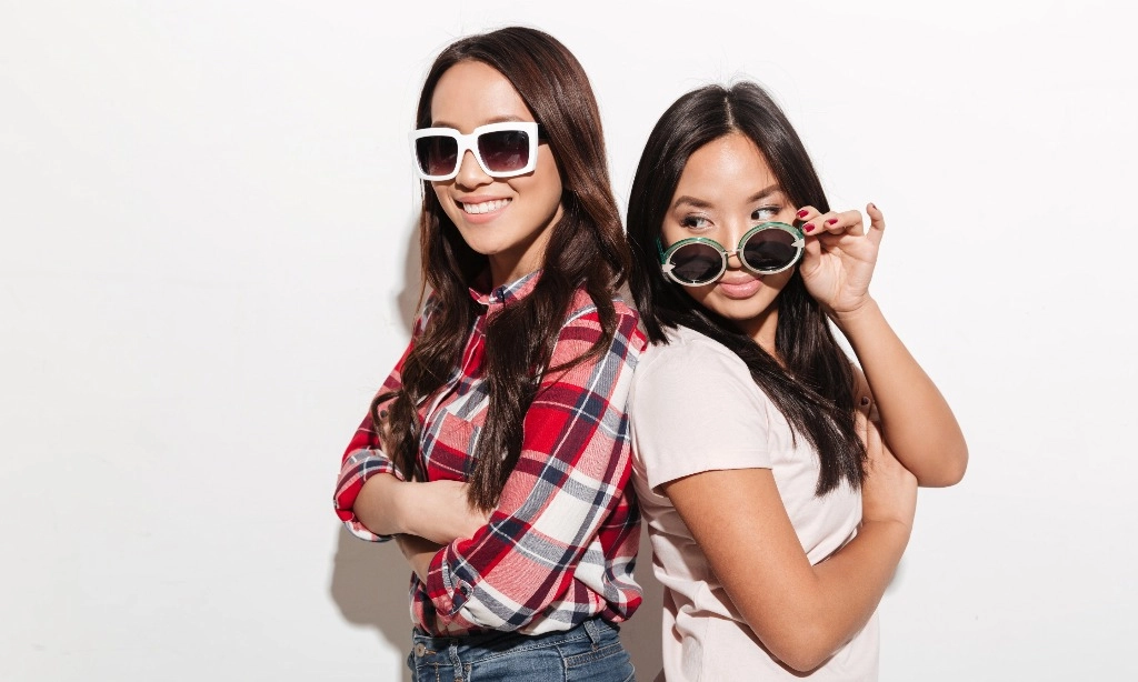 <p id="isPasted">Tren Kacamata Untuk Hari Raya, Tampil Memukau Di Momen Kemenangan</p>