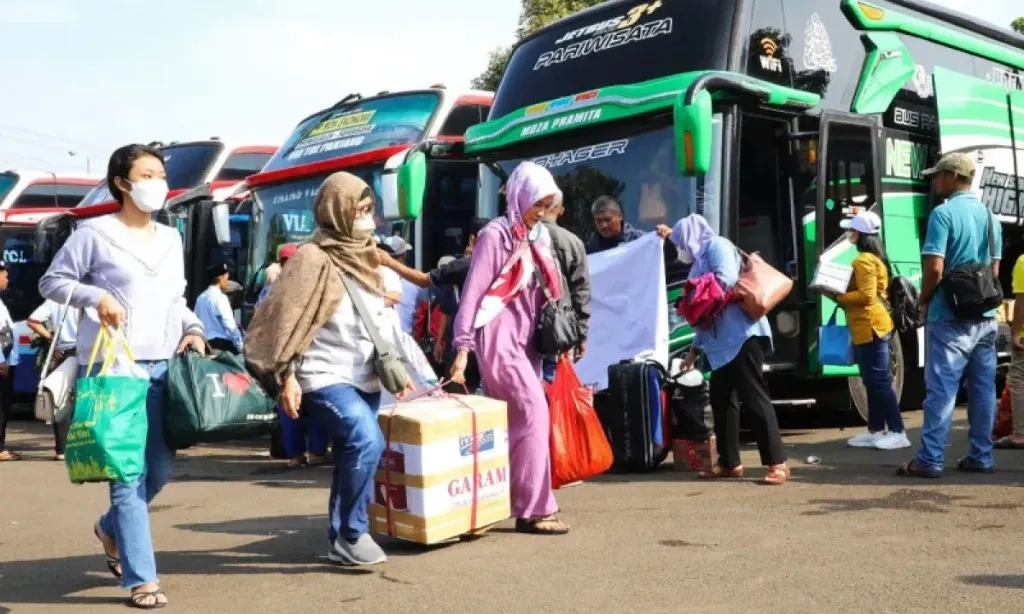 <p>Dishub DKI Prediksi Jumlah Penumpang Bus Naik Di Lebaran 2025</p>
