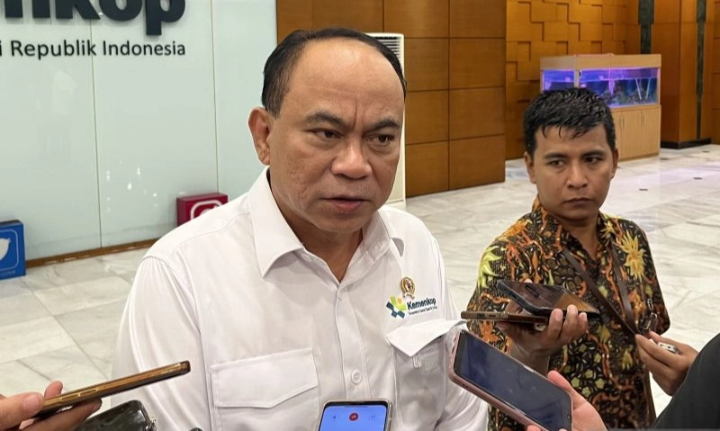 <p id="isPasted">Menkop Pastikan Pengelolaan Kopdes Merah Putih Transparan Dan Profesional</p>