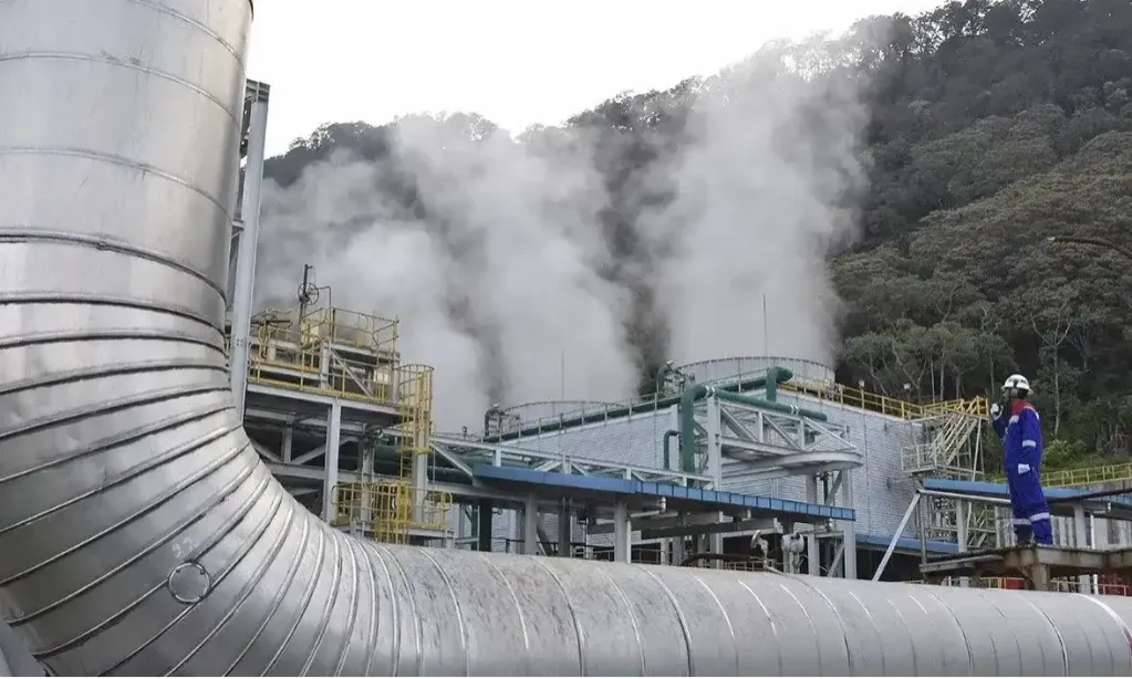 <p id="isPasted">Laba PGEO Tahun 2024 Turun Tipis 1,89%</p>