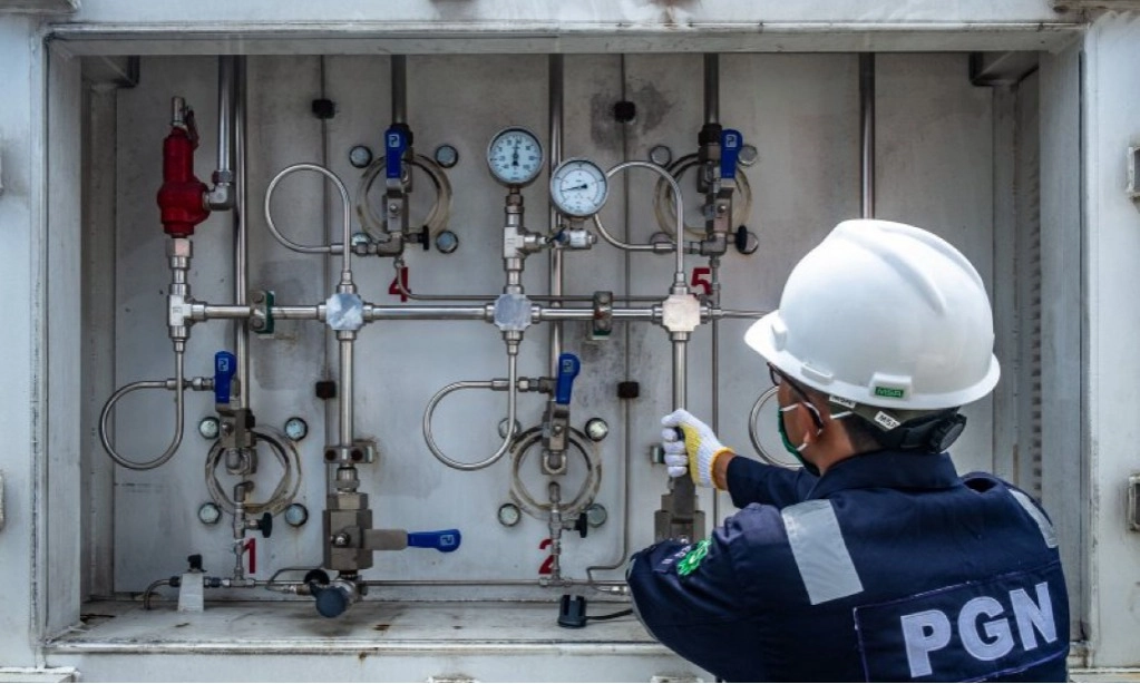 <p id="isPasted">Laba PGAS 2024 Meroket Nyaris 22%</p>