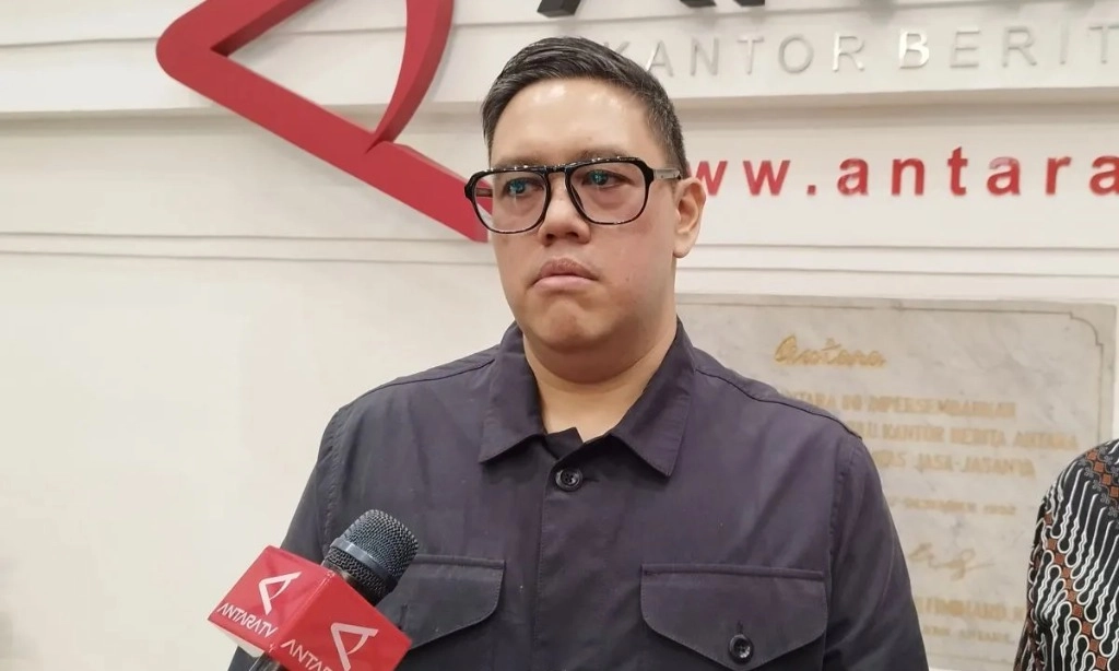 <p>DPR Sebut Maksud RUU Penyiaran Larang Investigasi</p>